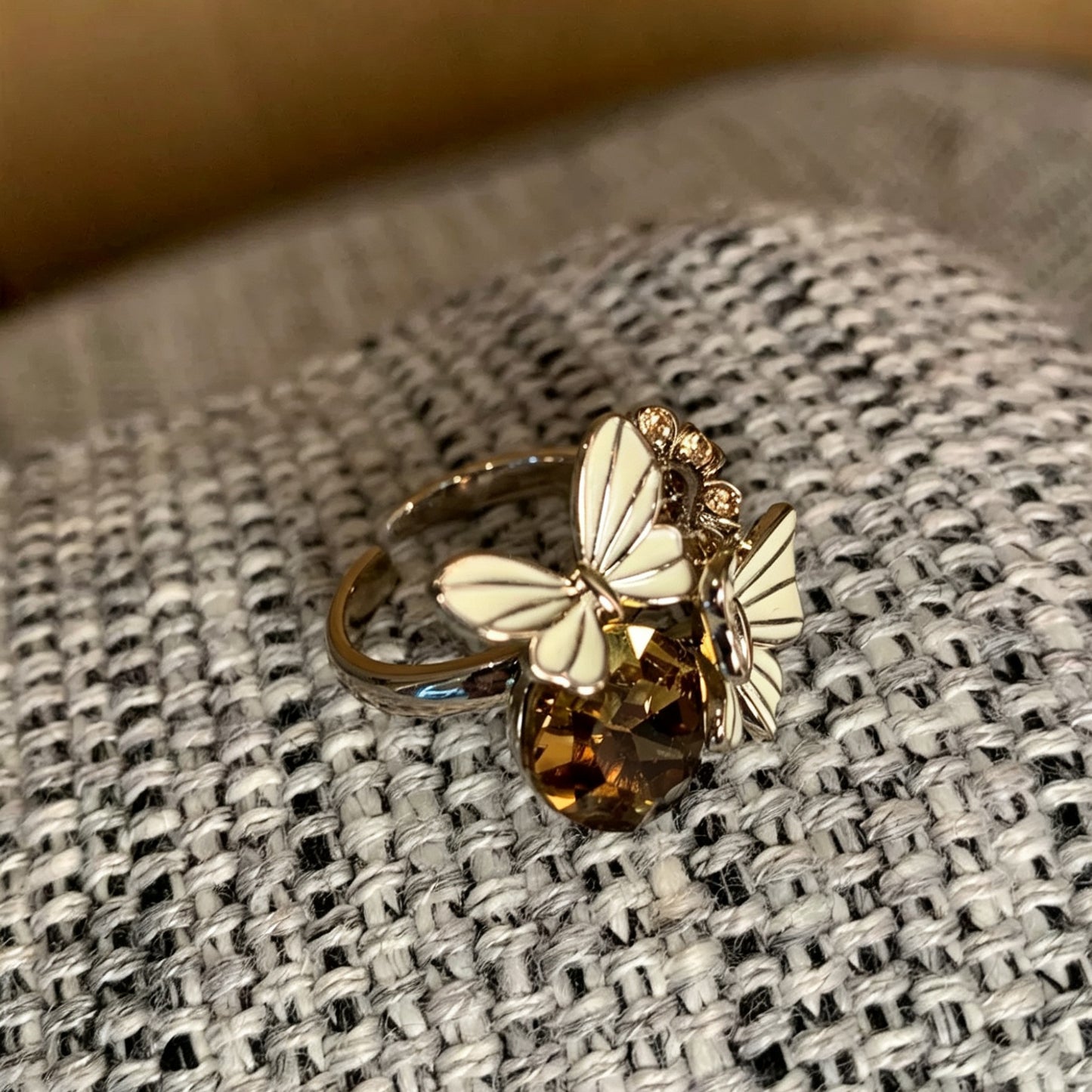 Women's Coffee Gold Retro Affordable Luxury Dripping Butterfly Diamond Open Niche Ring