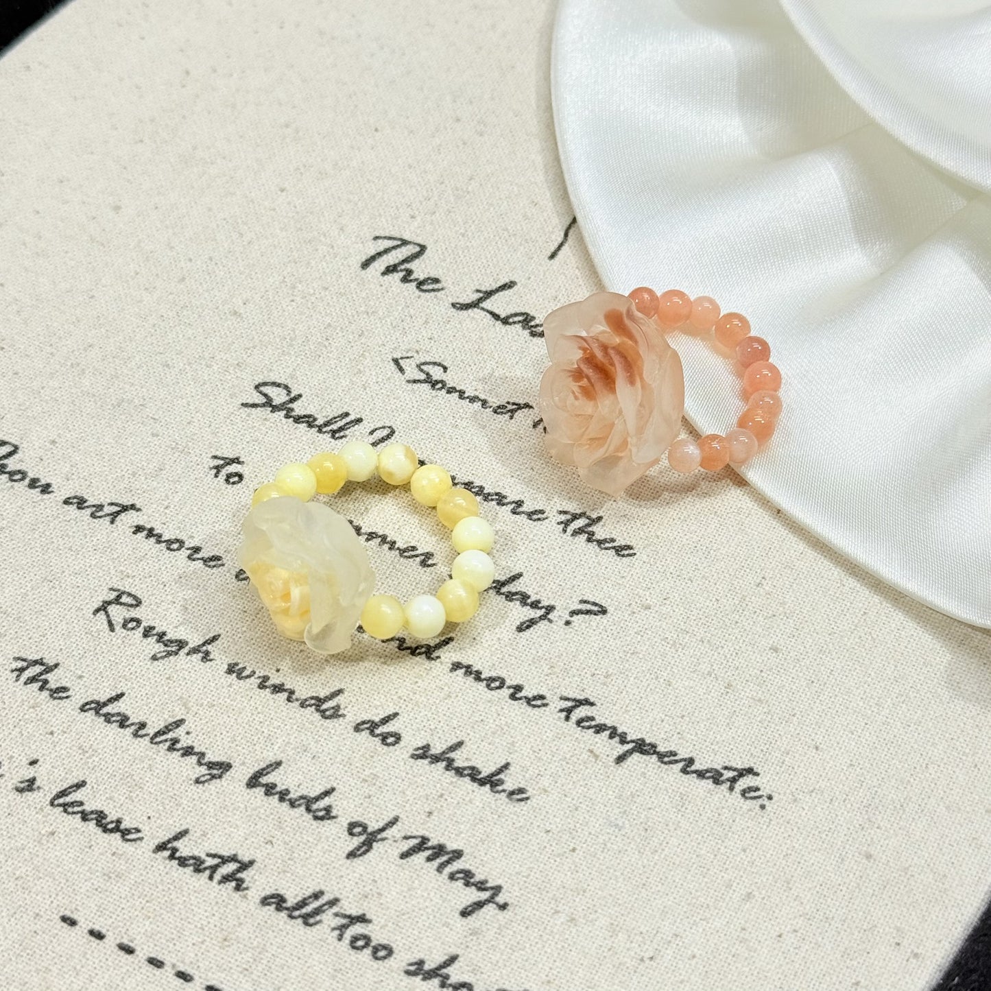 Orange Moonlight Resin Camellia Handmade Beaded Crystal Elastic String Exquisite Ring