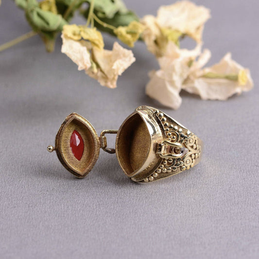 Men's Horse Eye Flip Engagement Gift Hand Rings