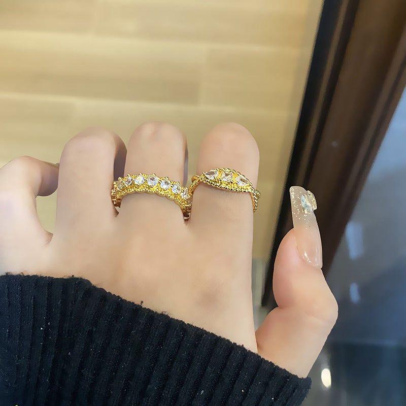 Golden Duplex Cross Micro Setting Light Rings