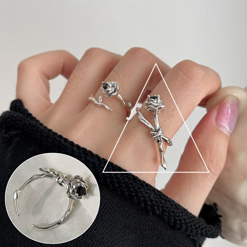 Dignified Geometric Lines Winding Sier Opening Rings