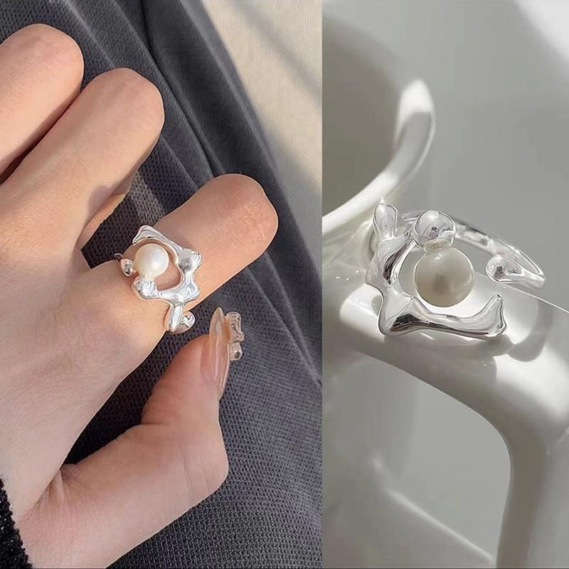 Women's Light Luxury Minority Design Pearl Unique Cross Index Finger Rings