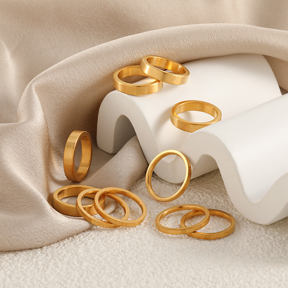 Design Twin Simple Brushed Titanium Steel Female Rings