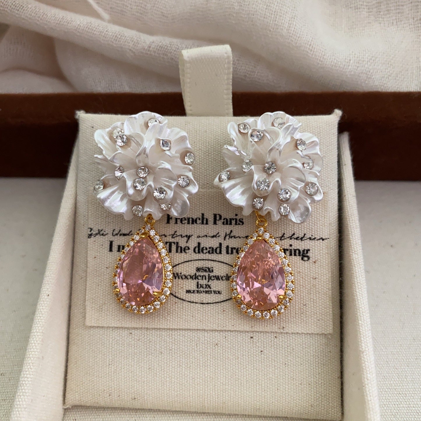 Flower Simple Elegance Retro Elegant Natural Soft Earrings