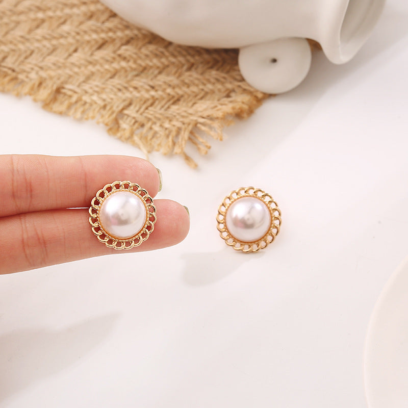 Women's Korean Pearl Simple Temperamental Ear Earrings