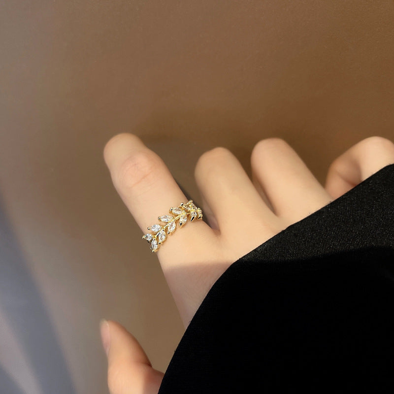Offer Copper High-grade Crystal Leaves Niche Design Rings