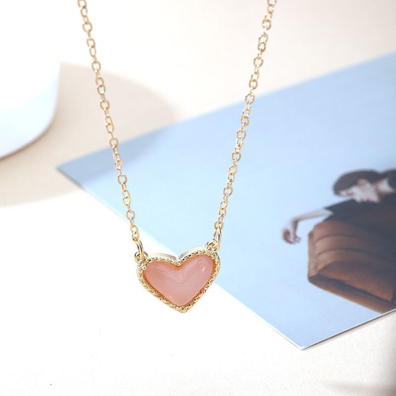 Women's Love Light Luxury Temperament Inlaid Fritillary Necklaces