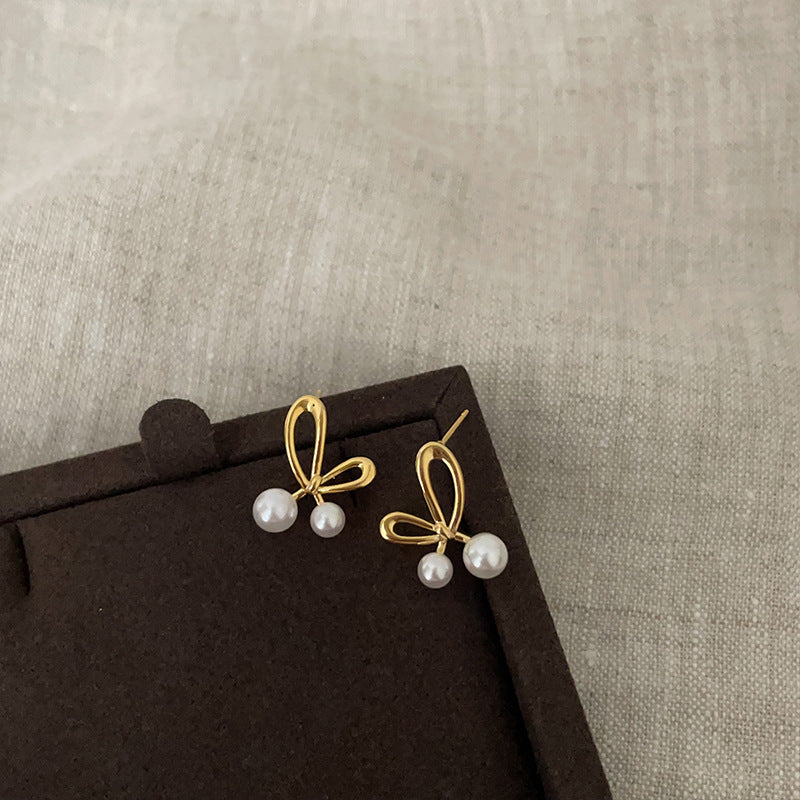 Tie Pearl Female Niche Unique Personality Earrings