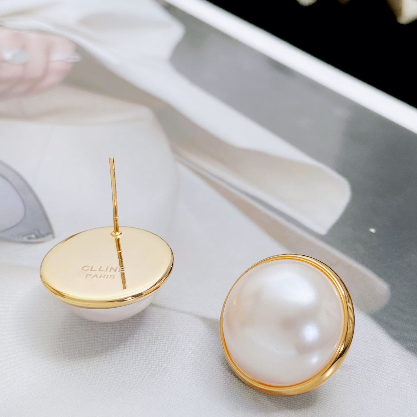 French Style Temperament Simple Hemisphere Pearl Sier Earrings