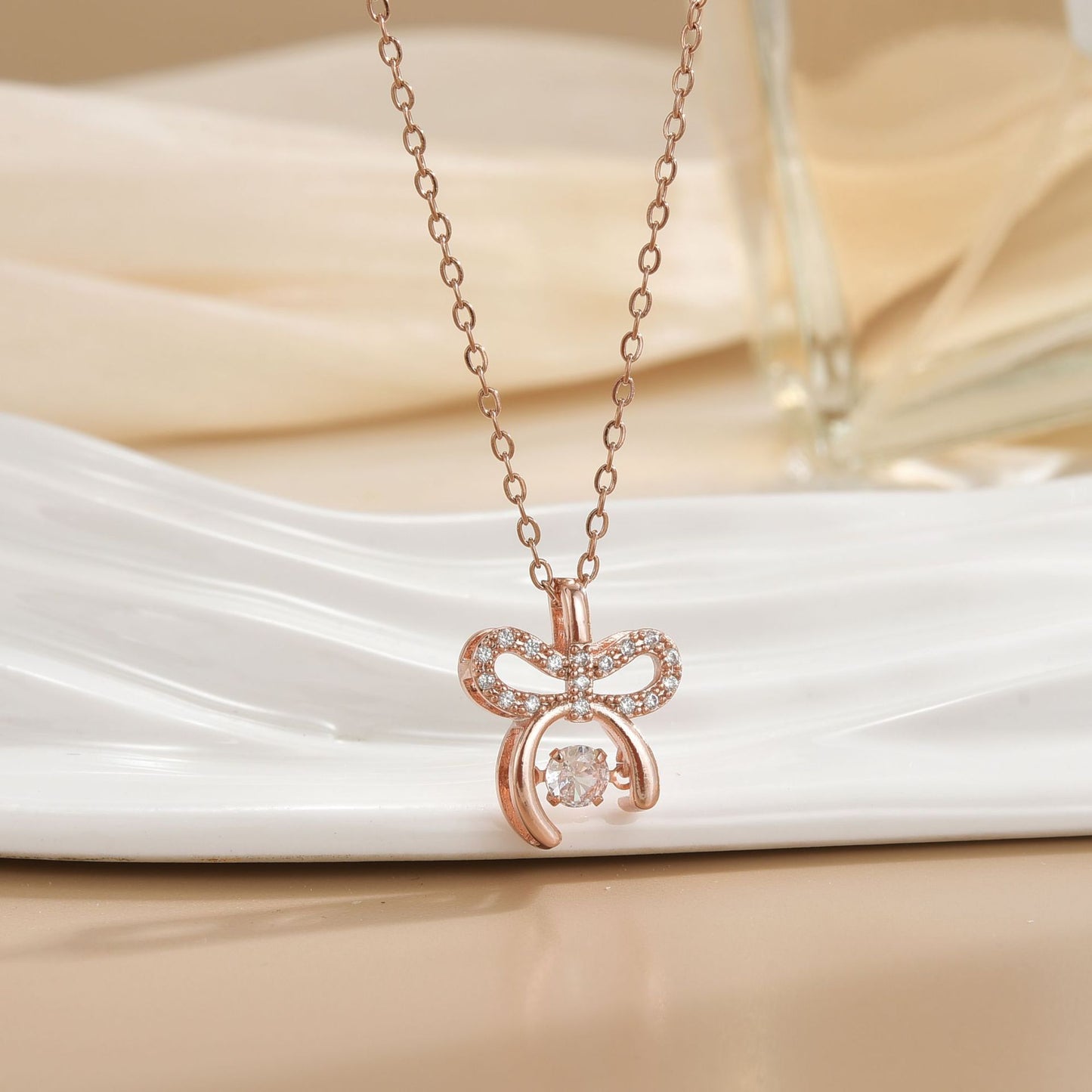 Women's Fading Smart For Simple Graceful Clover Clavicle Chain Niche Necklaces