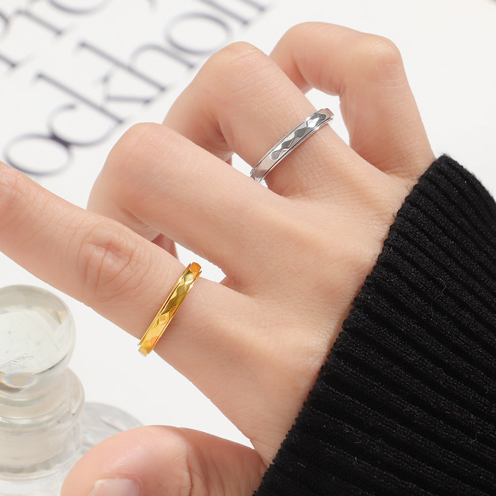 Women's Titanium Steel Fashion Diamond-shaped Rotatable Gold-plated Light Luxury Cut Surface Ring