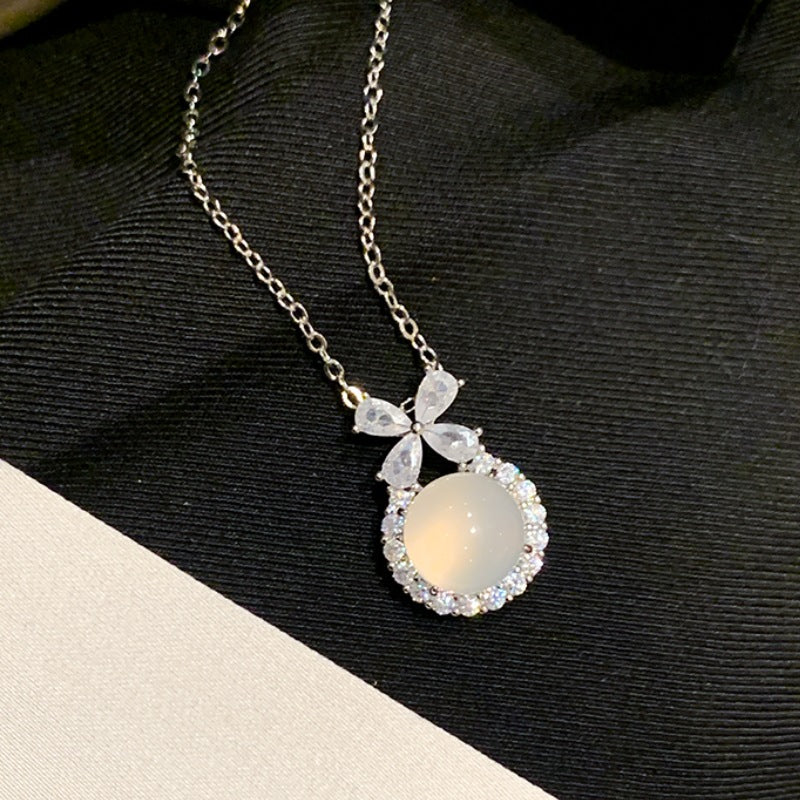 Sier Flowers White Chalcedony Female Light Luxury Necklaces