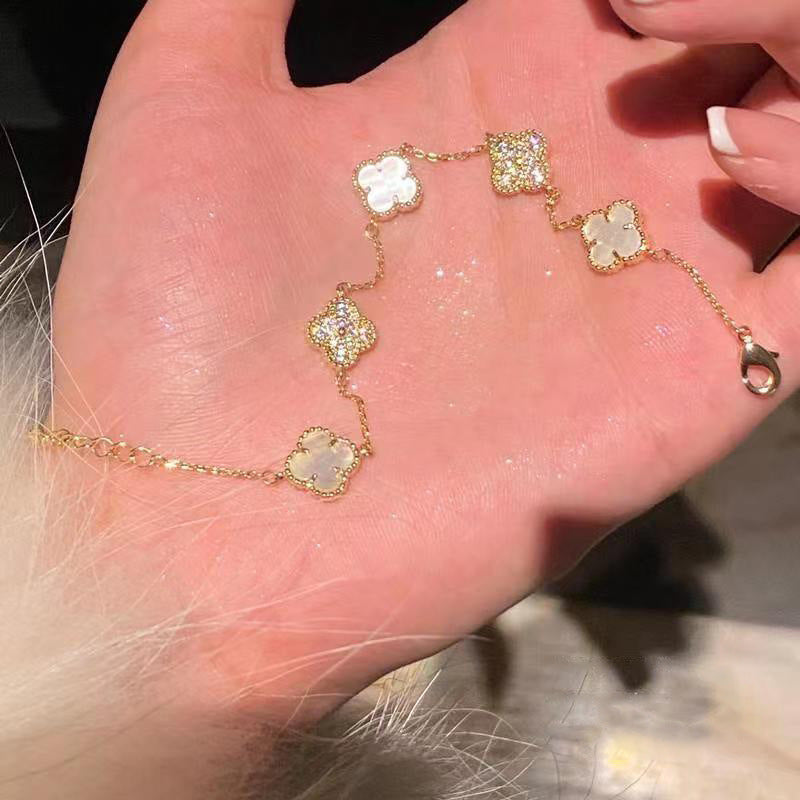 Women's Gold Plated Flower Light Luxury Temperament Bracelets