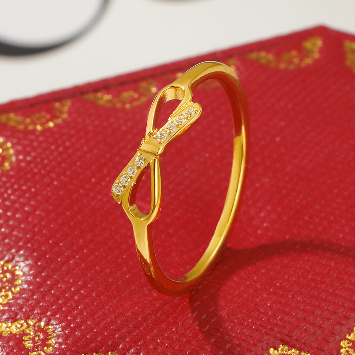 Women's Style Bow Light Luxury Minority Titanium Steel Rings