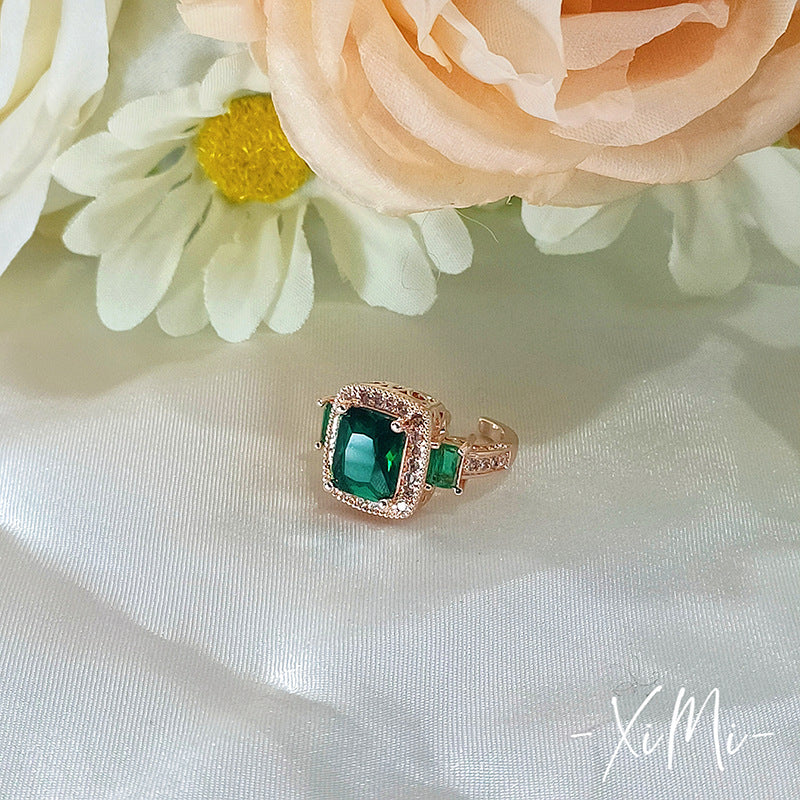 Exaggerated Personalized Emerald Crystal Gemstone Square Zirconium Luxury Index Finger Ring