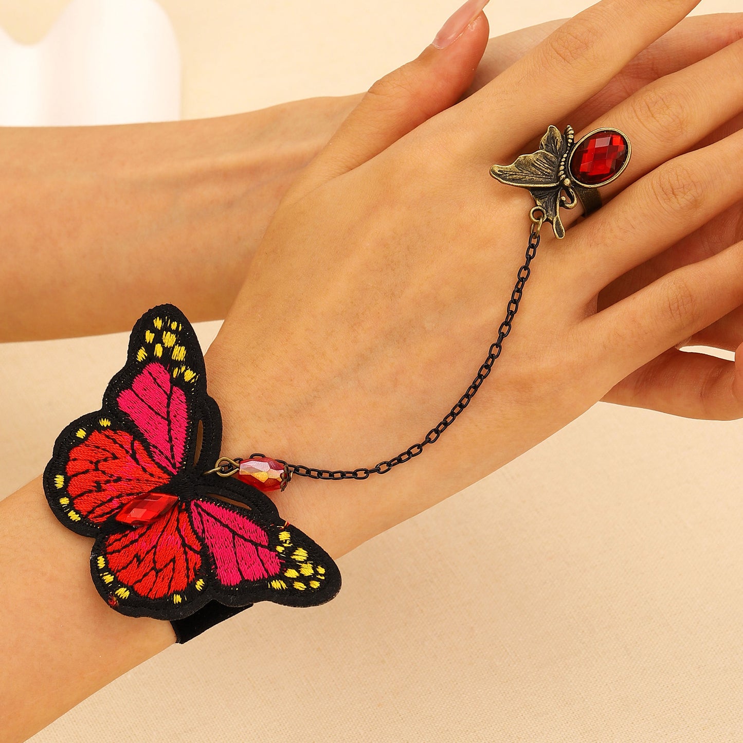 Butterfly Love Pearl Finger Hip Hop Exaggerated Bracelets