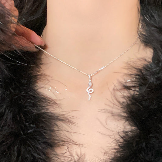 Women's Sweater Chain Snake Light Luxury Minority Pendants