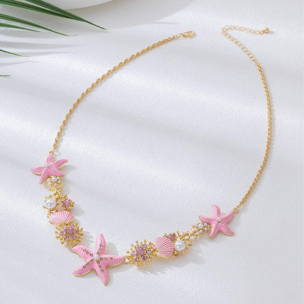 Three-dimensional Starfish Design Personality Shell Beach Clavicle Necklaces