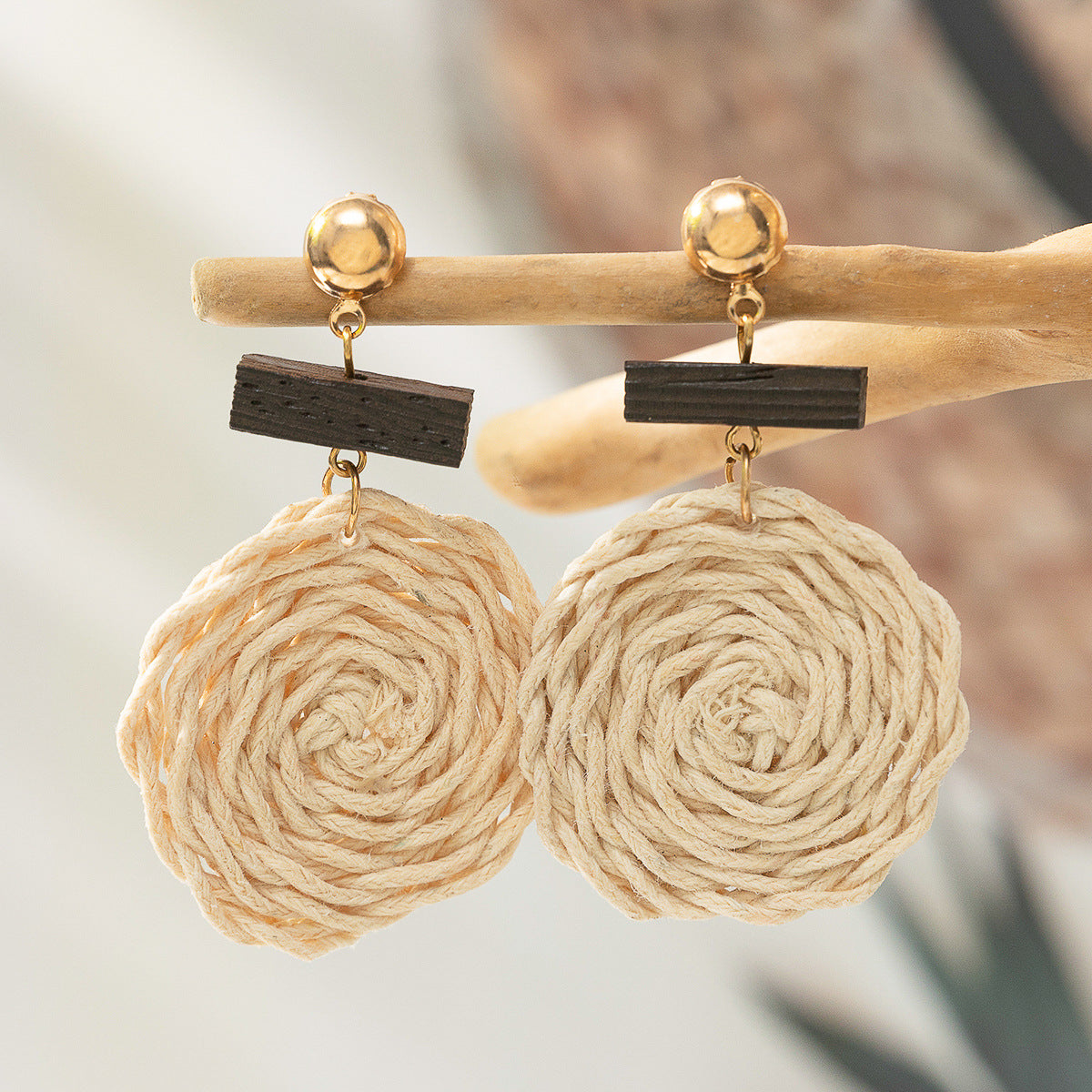 Women's Vacation Style Rattan High-grade Niche Raffia Earrings