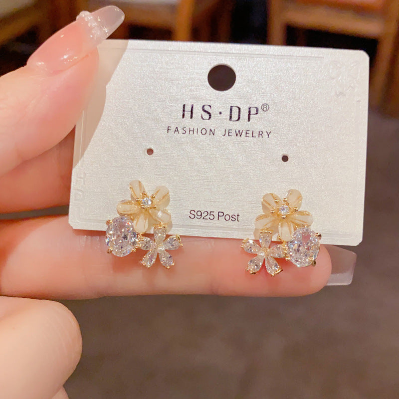 Simple Zircon Petals Oval Exquisite Light Luxury Small Versatile High Earrings