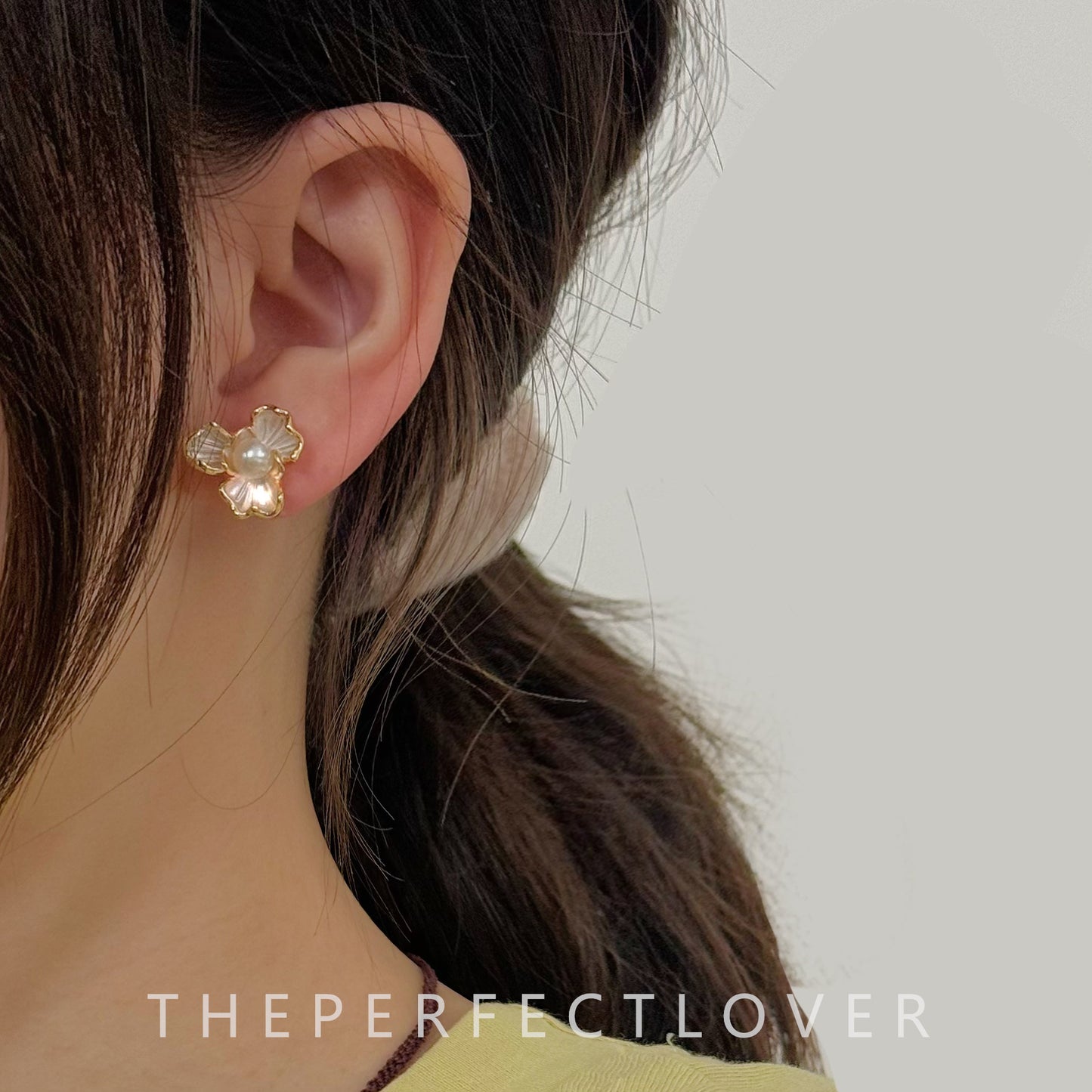 Women's Freshwater Pearl Ear French Retro Design Earrings