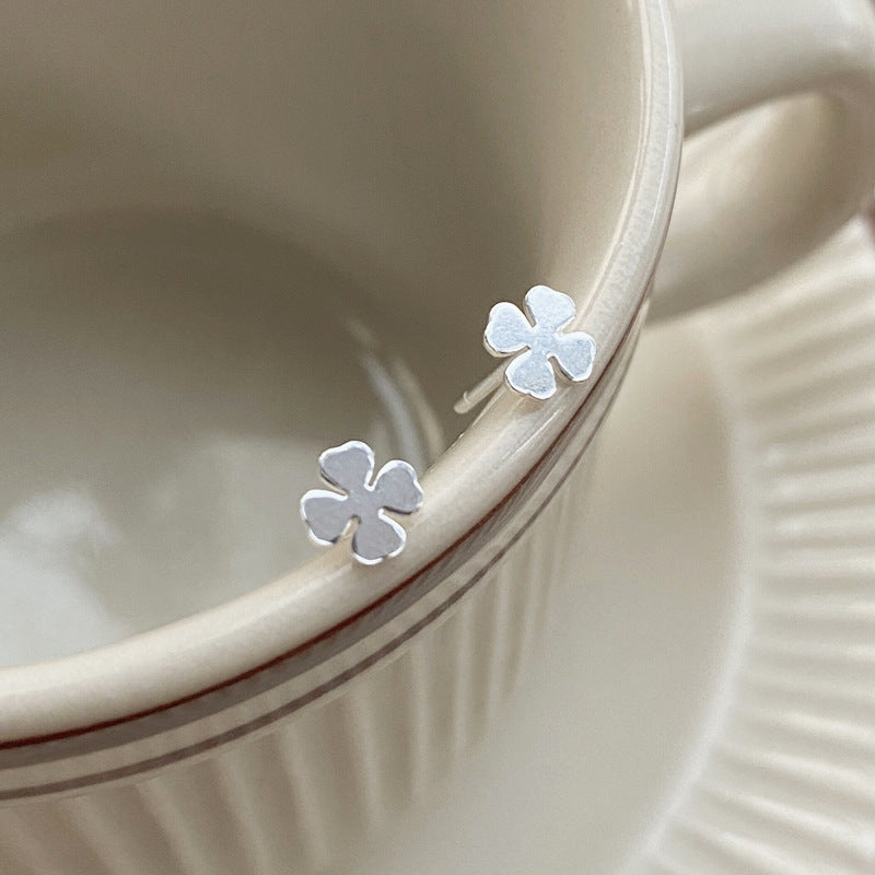 Women's For Simple Compact Love Heart Niche High Earrings