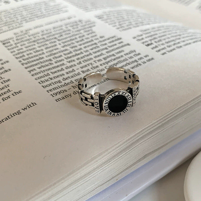 Women's Black Geometric Fashionable Elegant Roman Digital Rings