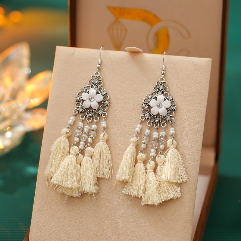 Diamond Tassel Fresh Vintage Scenic Spot Earrings