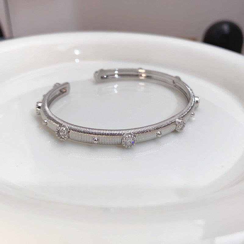 Brushed Zircon Female High Sense Light Bracelets