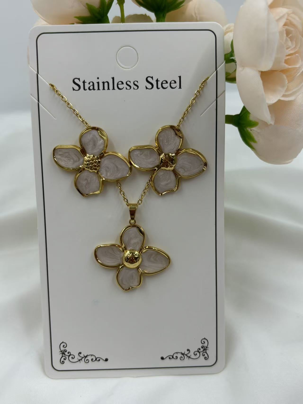 Women's Oil Dripping Petals Stainless Steel Gold Plating Elegant Jewelry Set