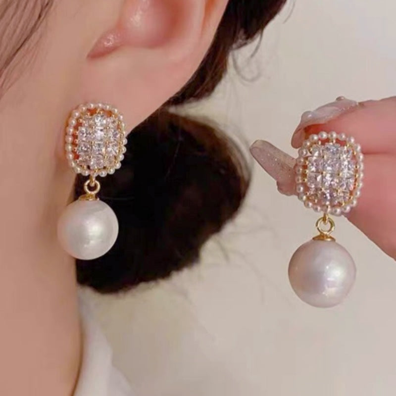 Women's Luxury High-grade Square Tassel Elegant Sweet Earrings