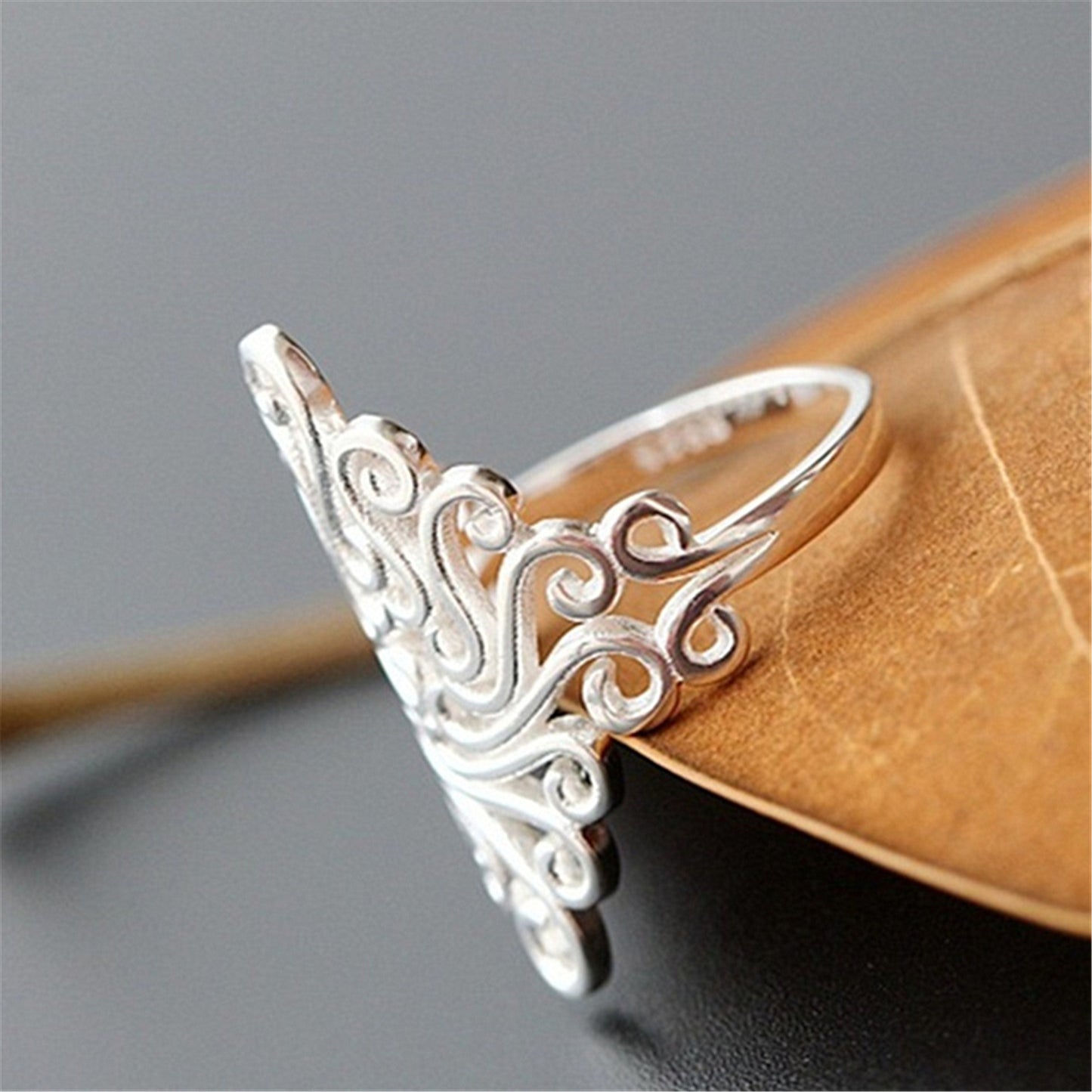 Flower Female Retro Pattern Exaggerated Popular Ring