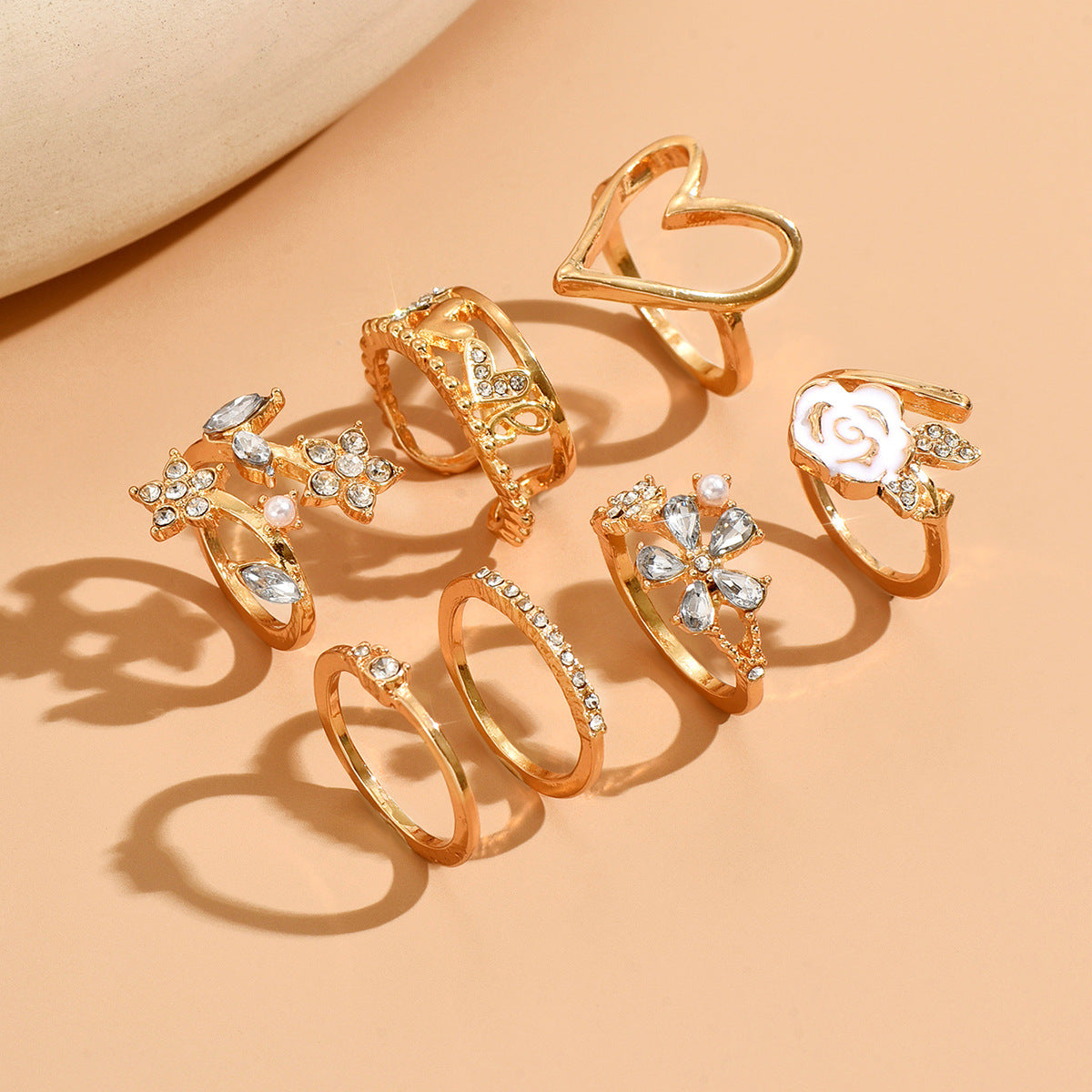 Women's Flower Love Creative Hollow Alloy Sweet Ring