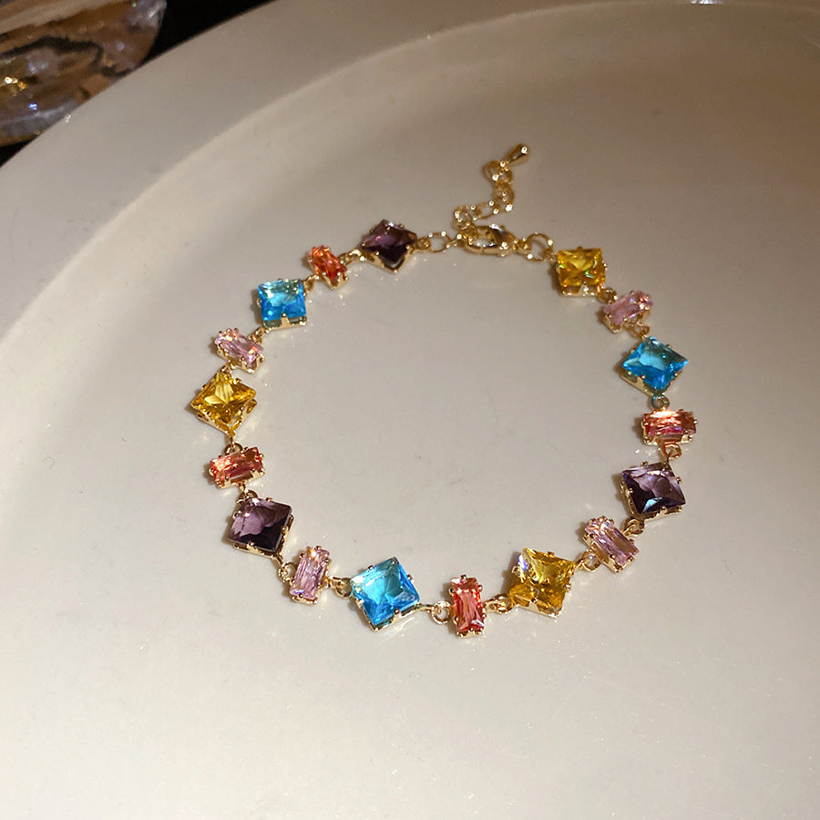 Vintage Zircon Oval Personalized Palace Style Light Luxury High Sense Bracelet