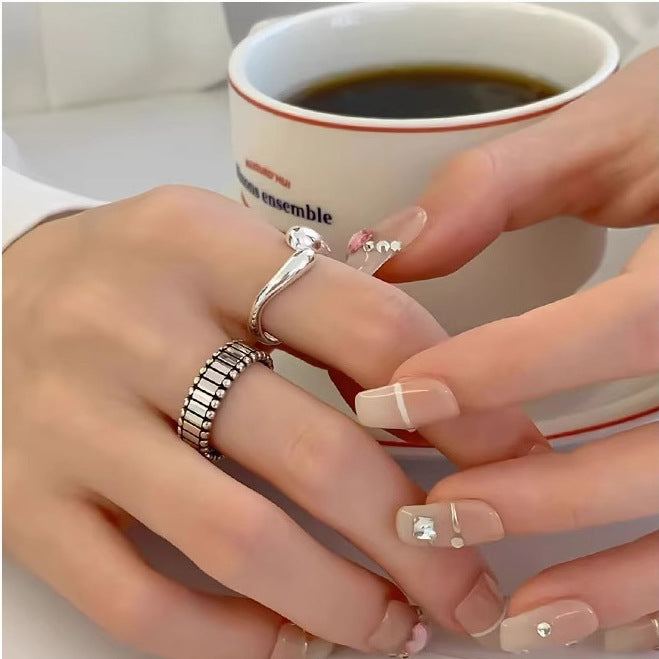 Female Personalized Hip Hop Sweet Cool Twin Vertical Pattern Rings