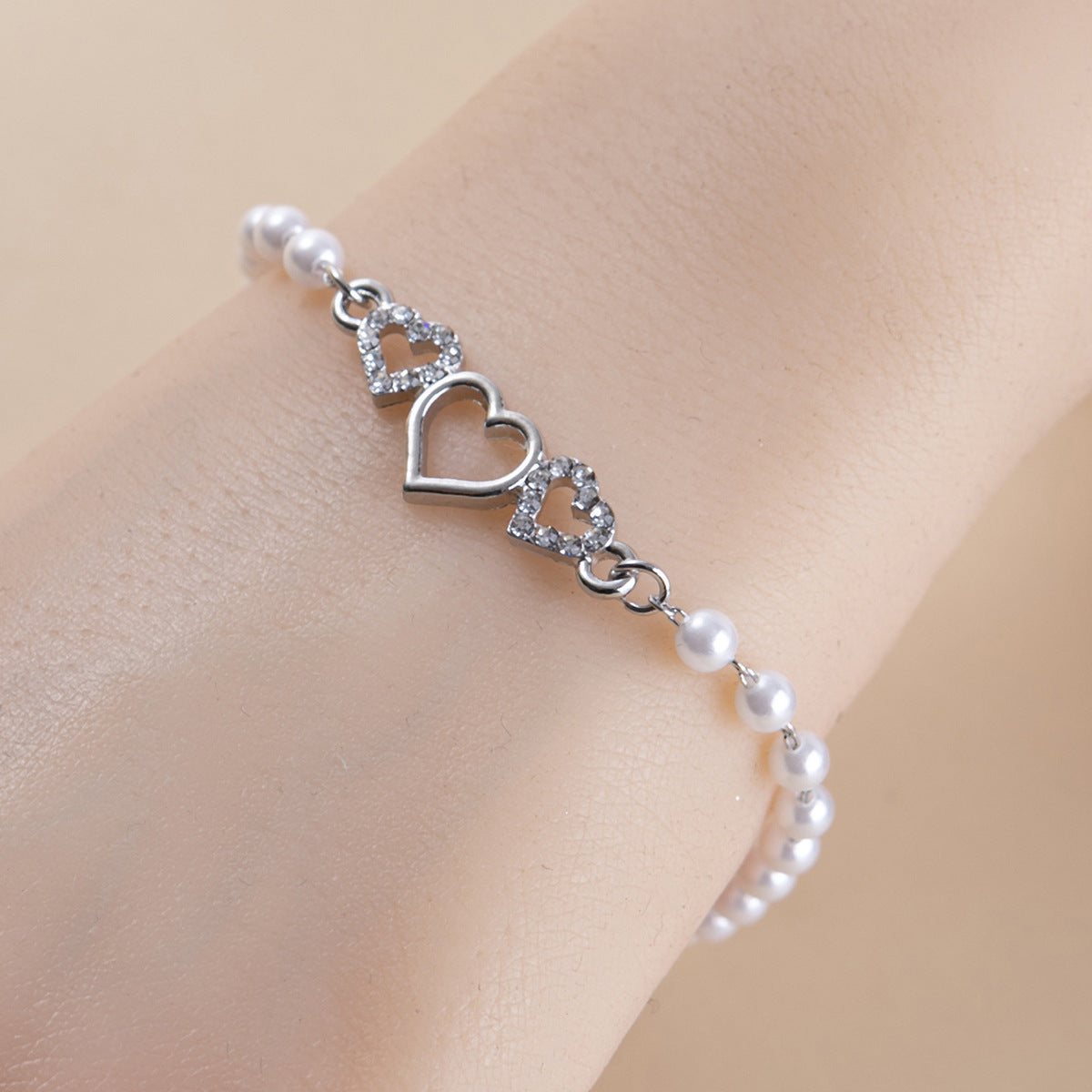 Fashion Elegant Metal Love Pearl Refined Bracelets