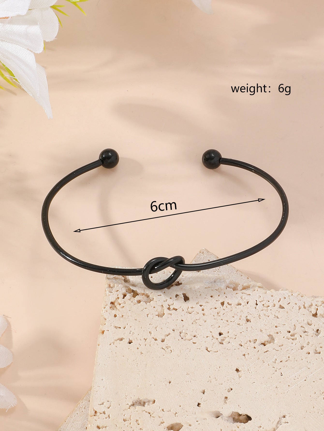 Winding Hollow Open-end High-grade Light Luxury Bracelets