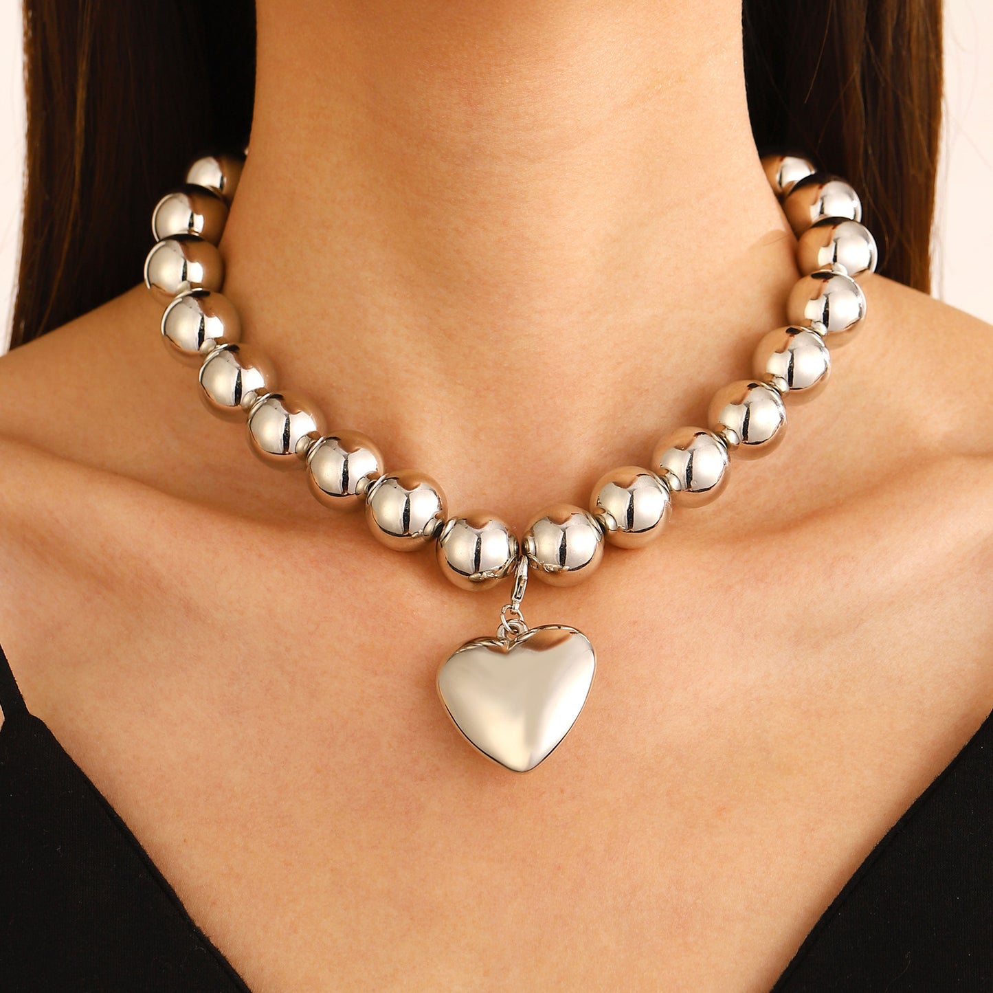 Women's Fashion Large Glossy Three-dimensional Love Thick Necklaces