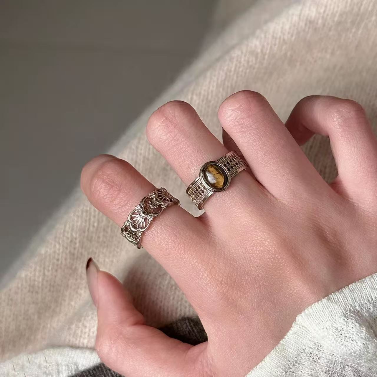 Women's Hollow Carved For High-grade Design Exquisite Index Ring