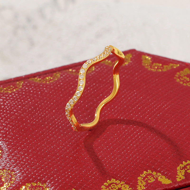 High-grade Micro Rhinestone Wave Female Titanium Rings