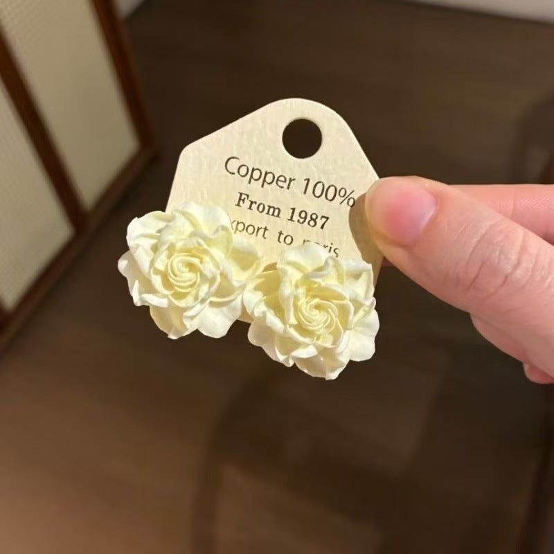Rose Super Beautiful Light Luxury High-grade Stud Earrings