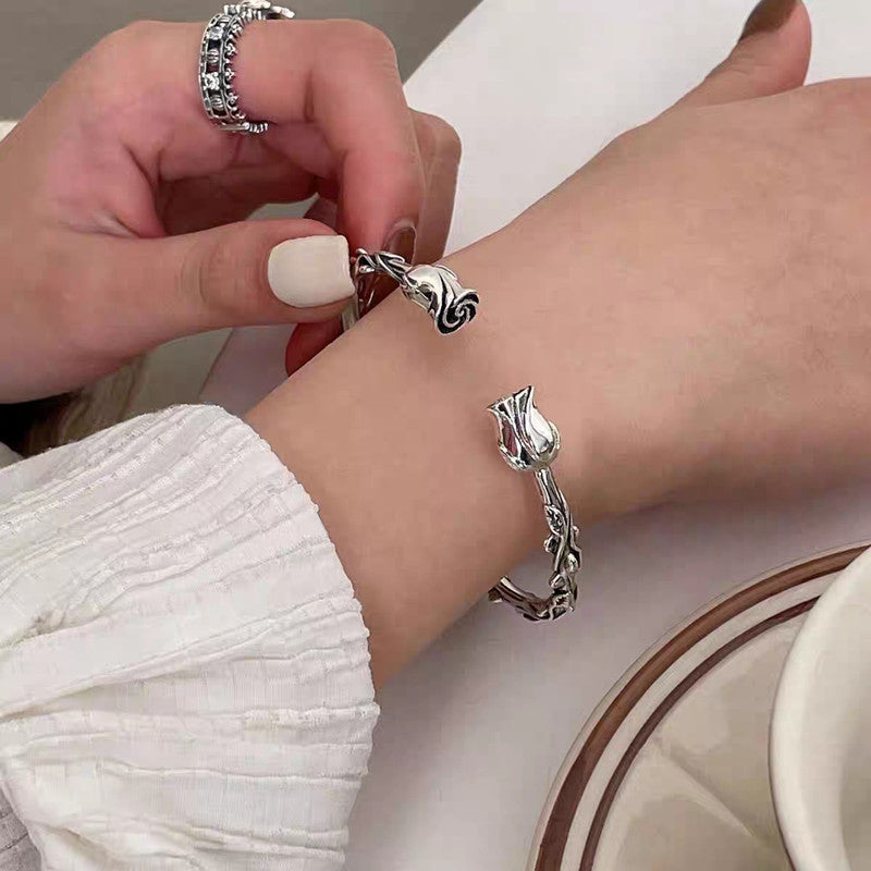 Broadcast Sier High Sense Retro With Opening Thorn Rose Design Bracelets