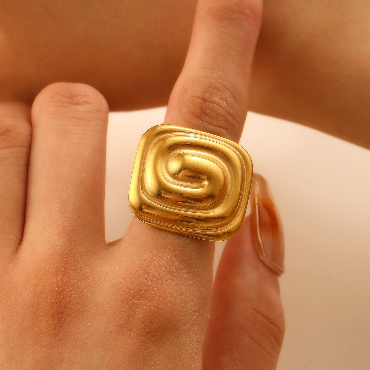 French Fashion Retro Glossy Texture Titanium Rings