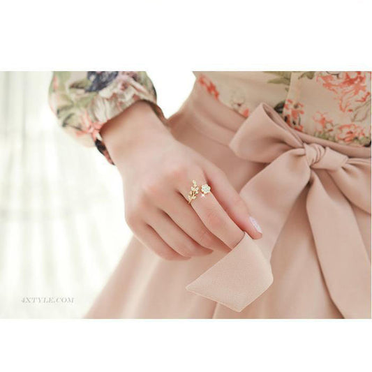 Style Refined Rhinestone Twisted Leaf Flower Open Rings