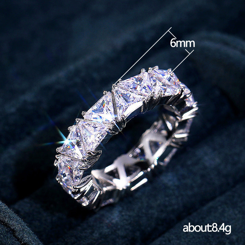 Full Circle Inlaid Single Row Triangle Zircon Rings