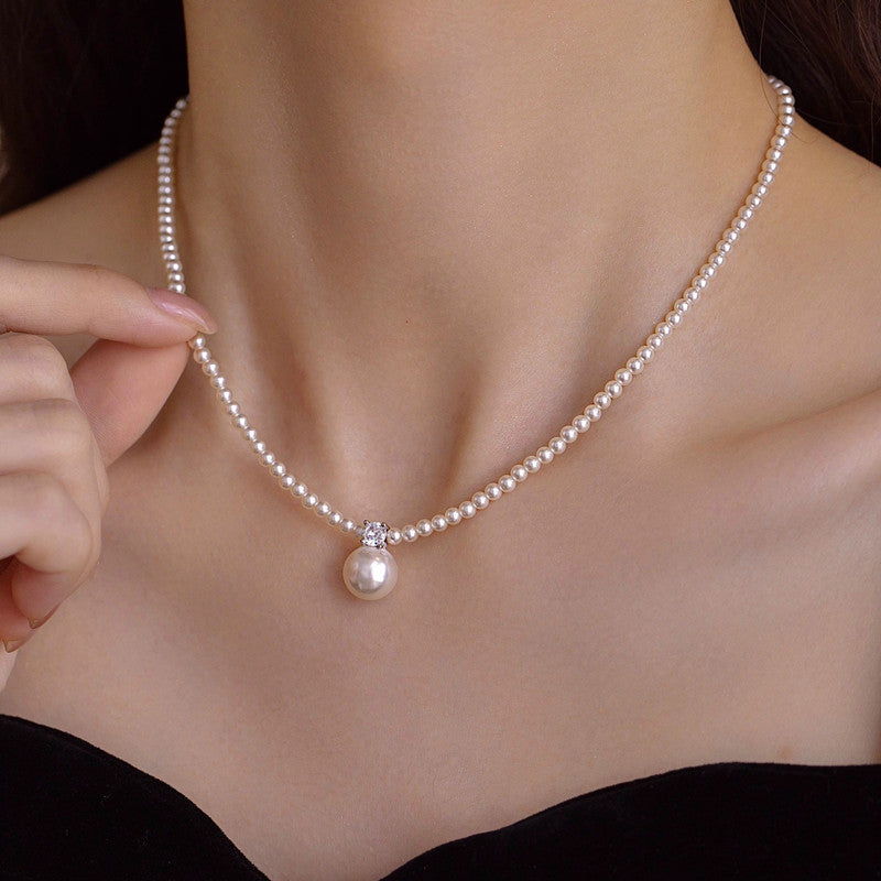 Women's Micro Inlaid Zircon Pearl Niche Design Clavicle Chain Necklaces