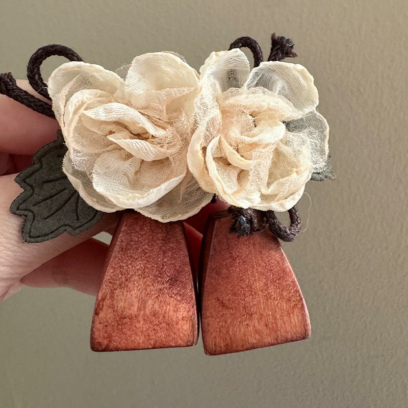 Exaggerated Personalized Mori Net Yarn Flowers Block Earrings