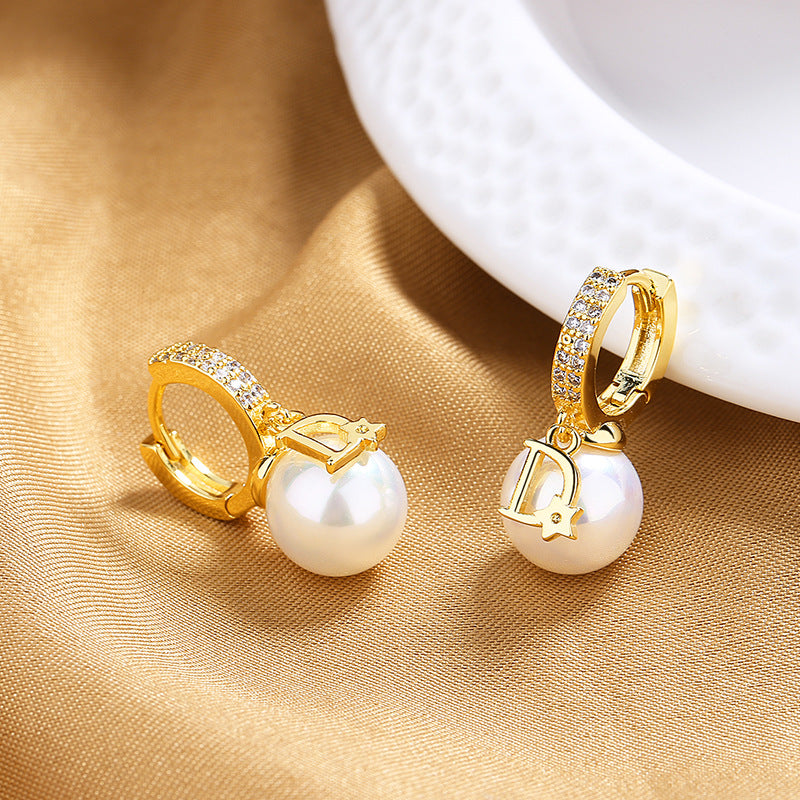 Women's High-grade Light Luxury Temperament Letter Generous Shell Pearls Earrings