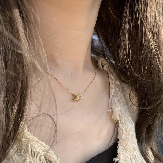 Women's Electroplated Arc High-grade Light Luxury Titanium Necklaces