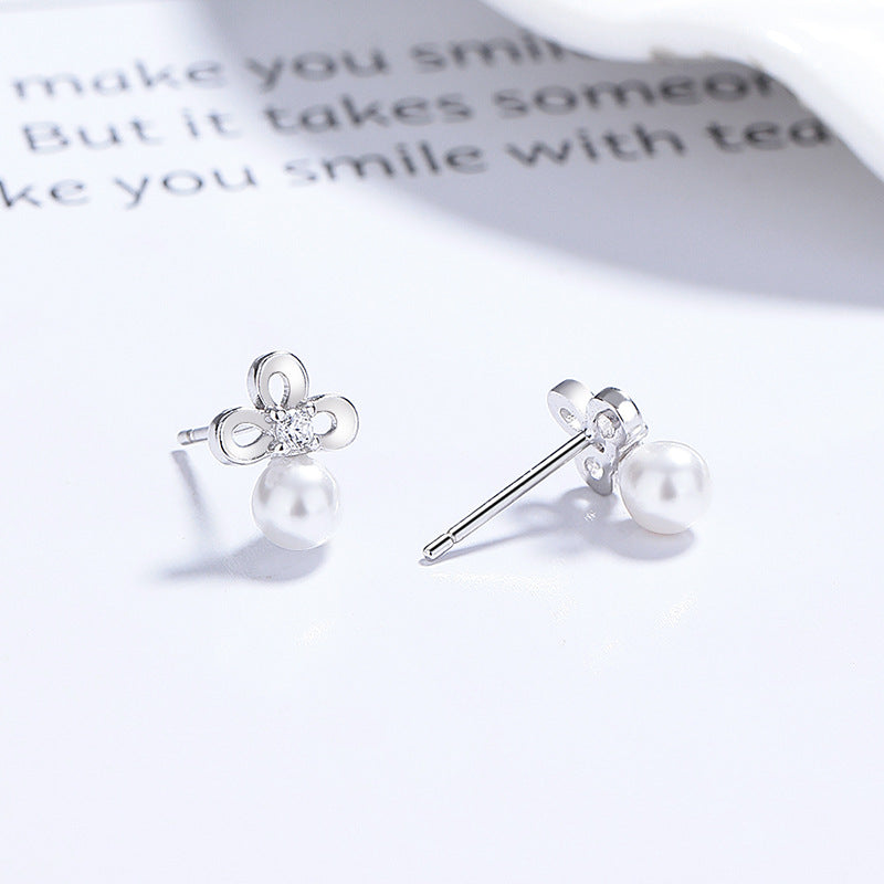 Refreshing Clover Pearl Nail Female Fashion Ear Rings